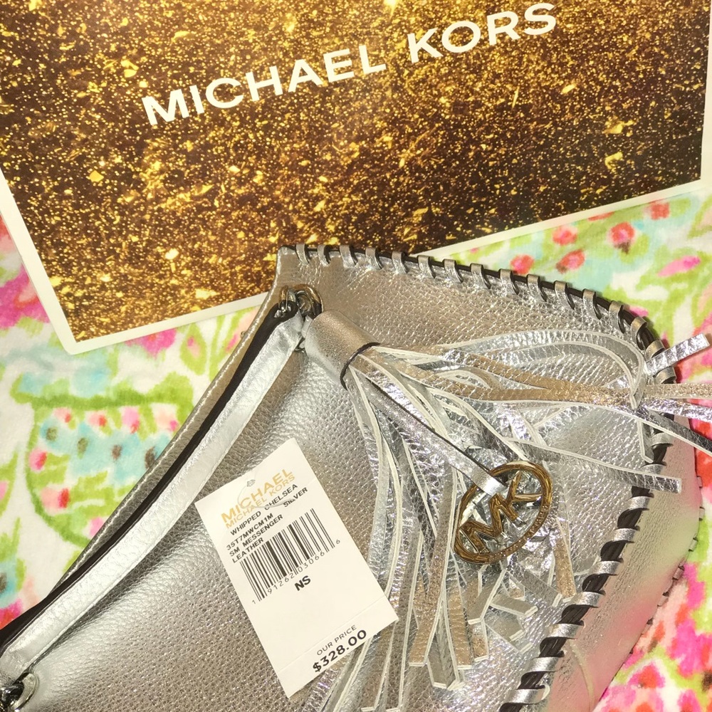 Michael Kors Messenger